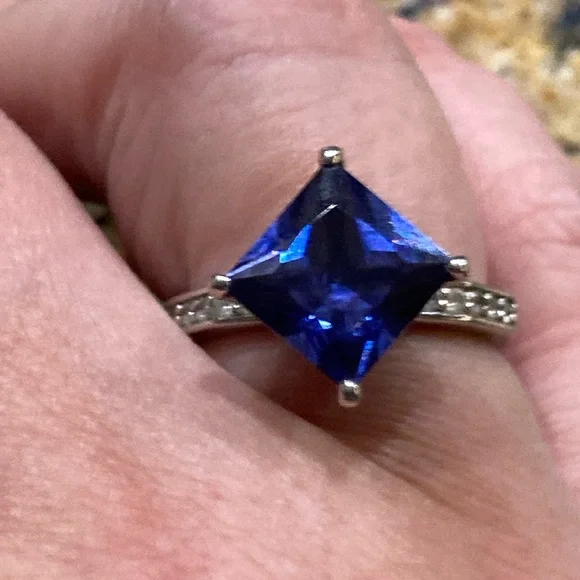 Ring - Picture 10 of 15